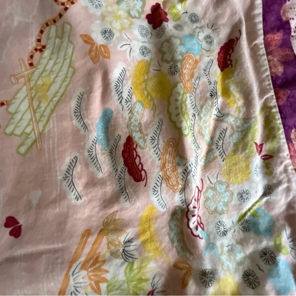 Vintage Floral Patterned Fabric pillowcase - Picture 2 of 6